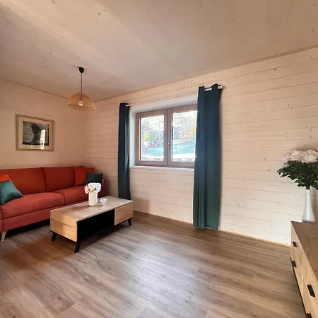 Michaela Beskydy Apartment *